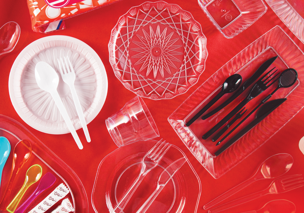 A guide to choosing suitable disposable plastic containers